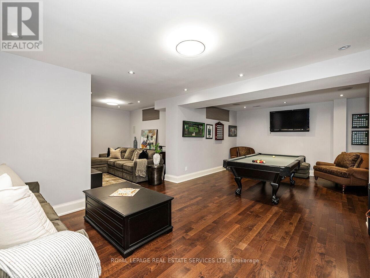 72 PRENNAN AVENUE - 37