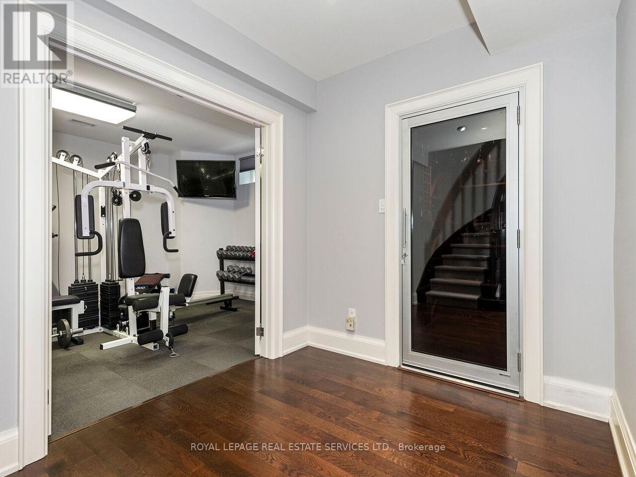 72 PRENNAN AVENUE - 39