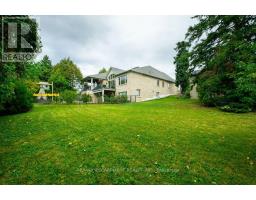526 Stafford Drive, Oakville, ON L6L4M5 Photo 12