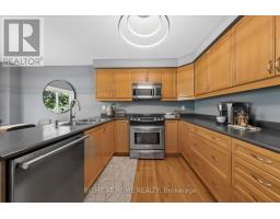Office - 77 Shoniker Drive, Newmarket, ON L3X2Z3 Photo 12