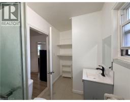 102 Greensides Avenue Unit# 8, Toronto, ON M6C1B9 Photo 9