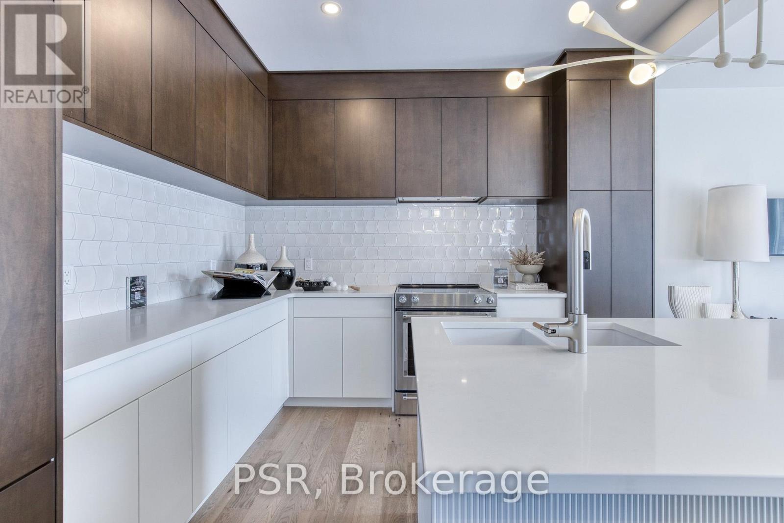 406 GREEN GATE BOULEVARD — photo 3
