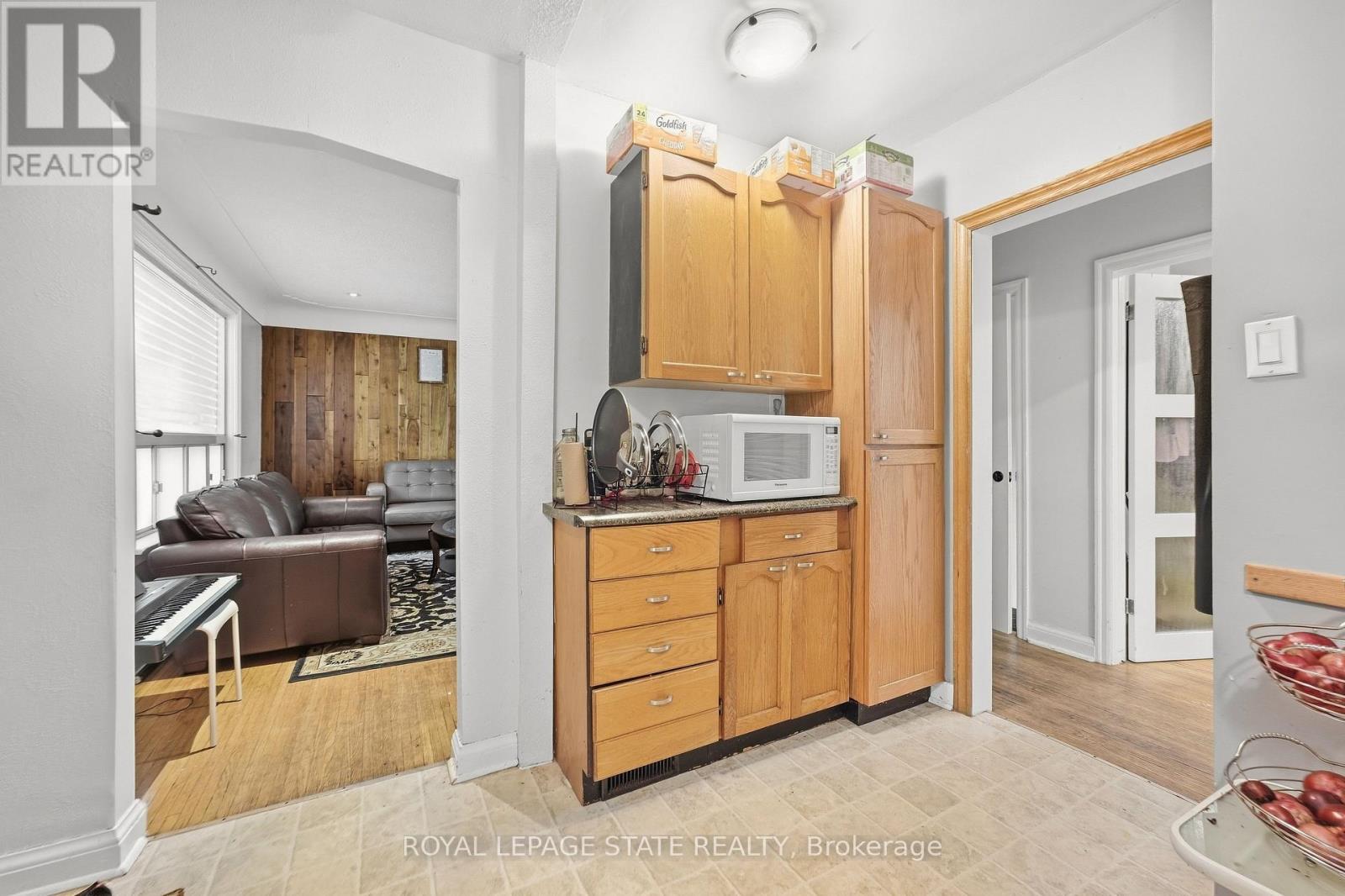 408 SANATORIUM ROAD - 9