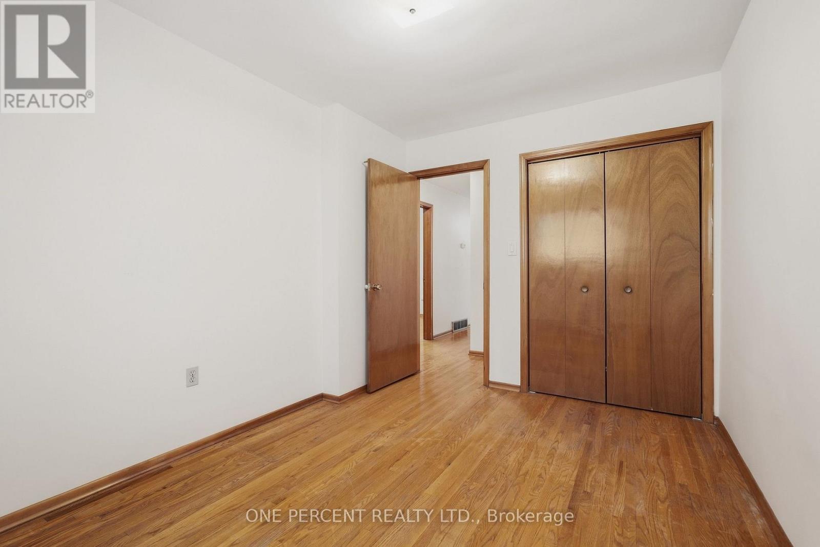 137 PICTON STREET E - 14