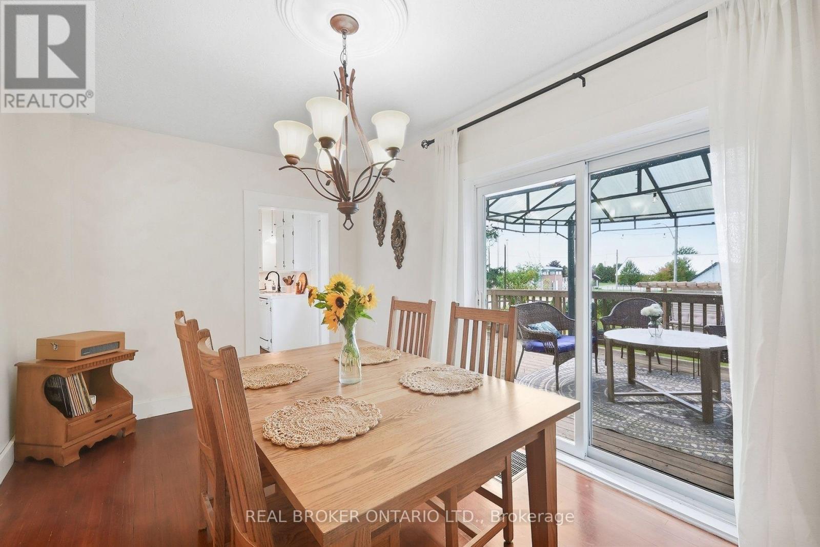 22 TEMPERANCE STREET - 12