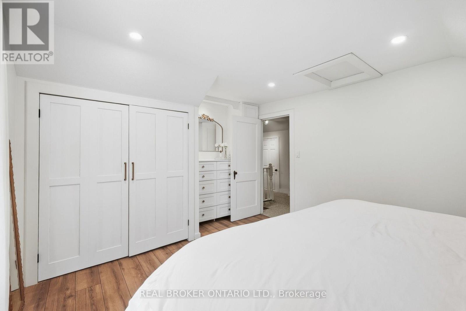 22 TEMPERANCE STREET - 21