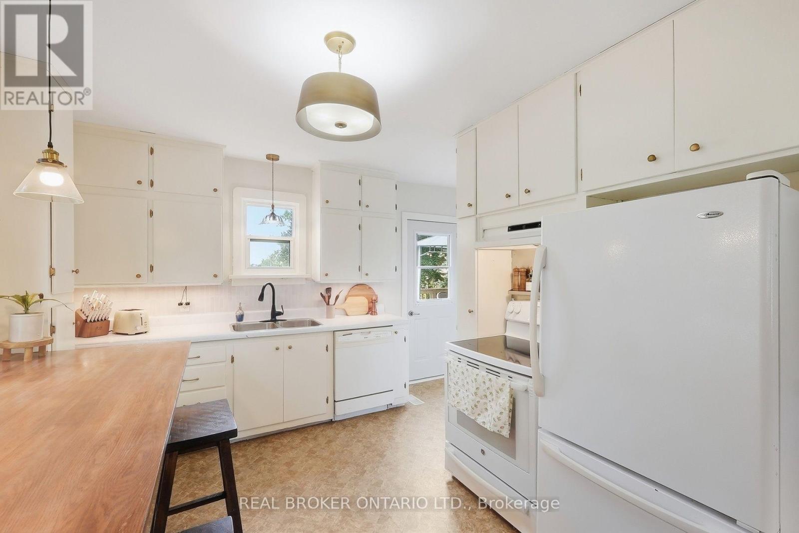 22 TEMPERANCE STREET - 9