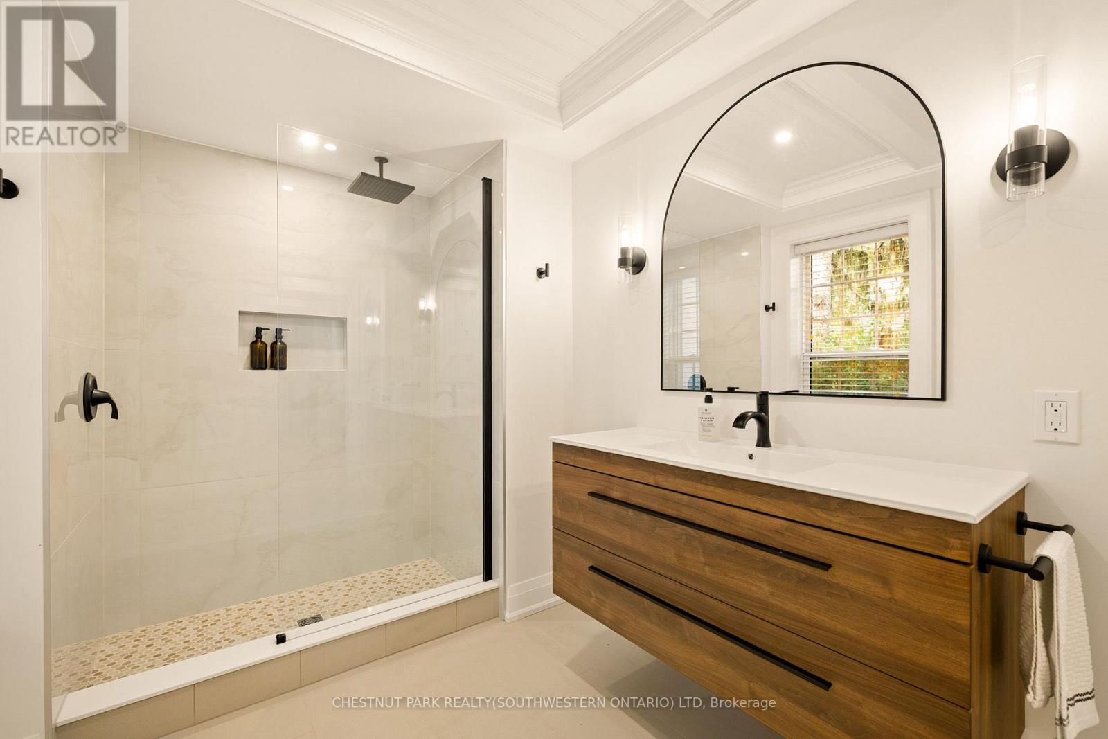 15 PANABAKER STREET - Image 30