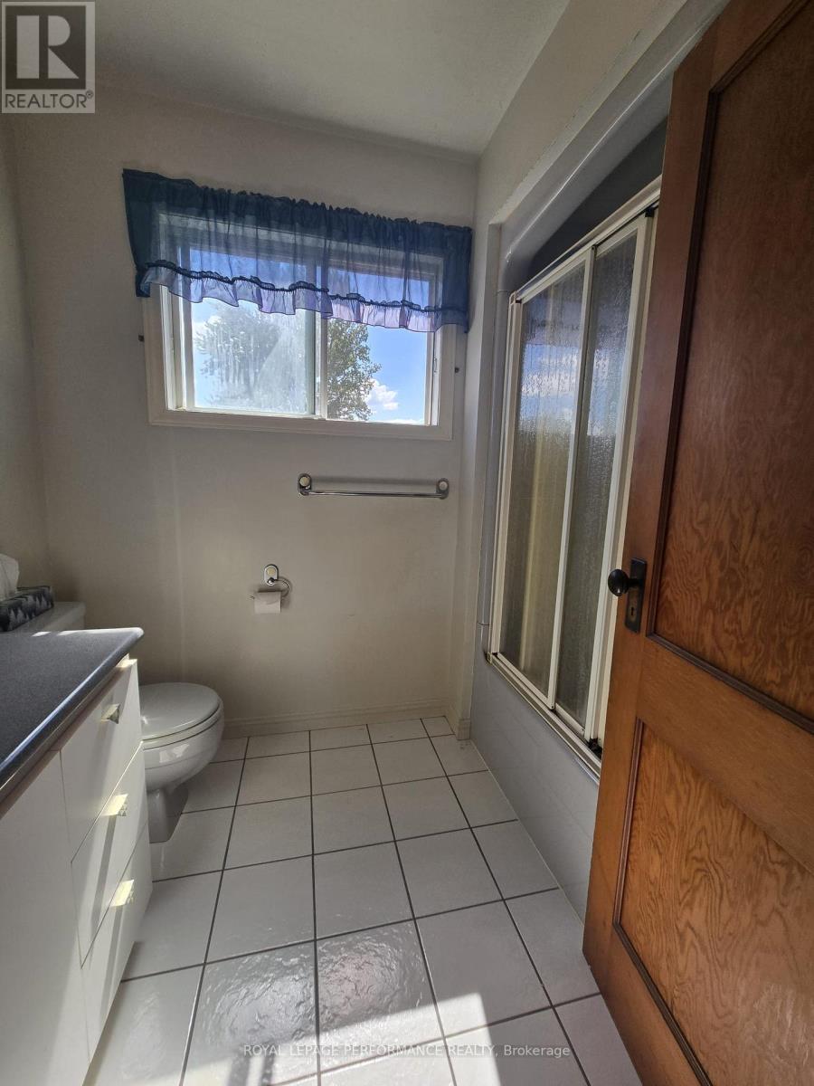 436 FOURTH STREET E - Image 19