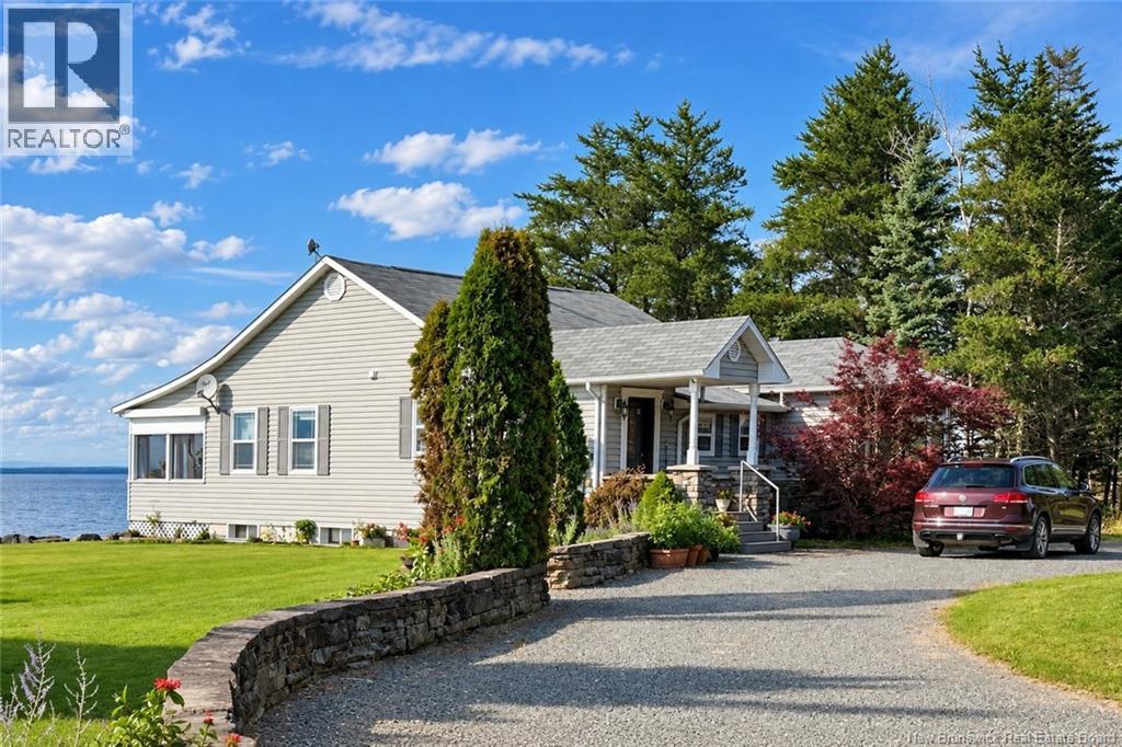 38 Front Road - Image 32