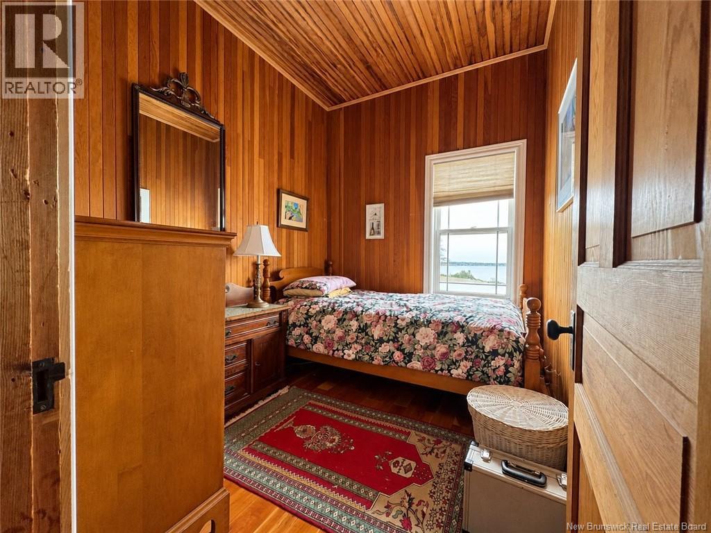 38 Front Road - Image 31