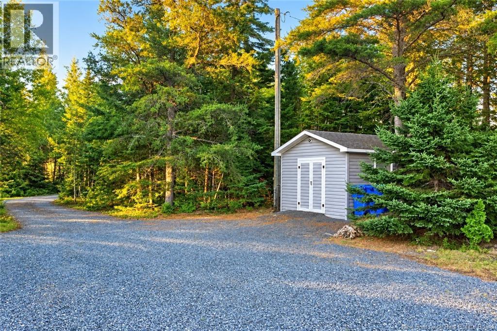 38 Front Road - Image 34