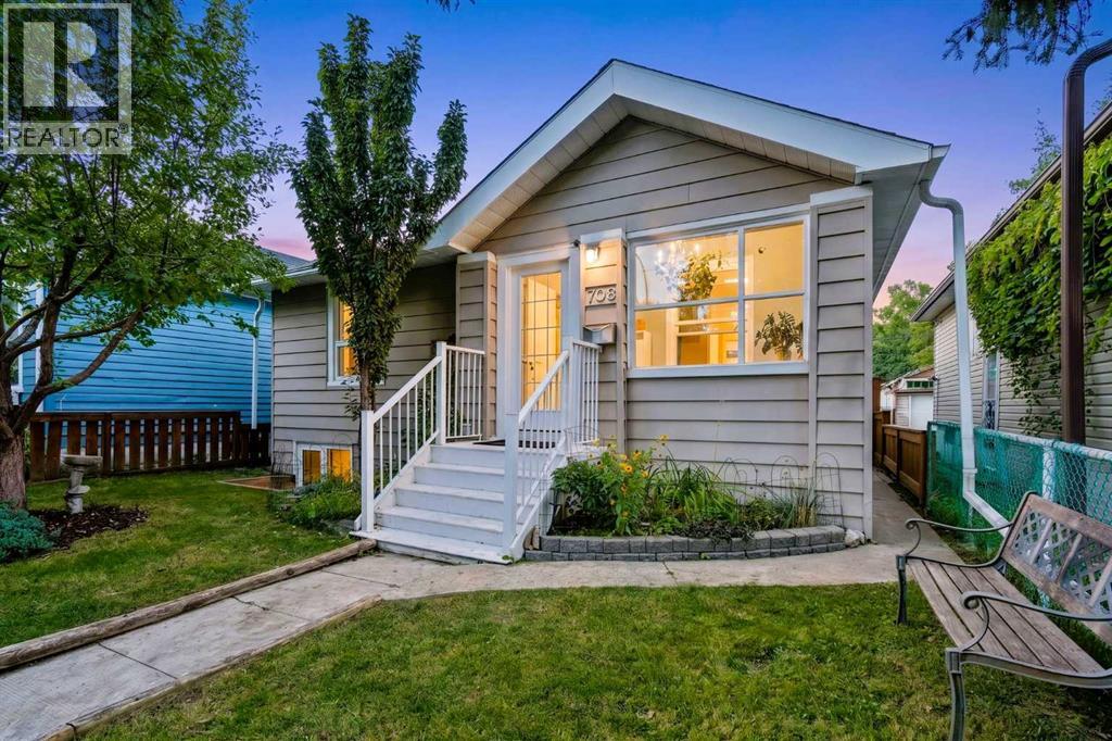 708 18 Avenue NW, Calgary