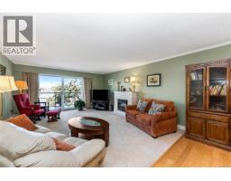 407 2125 Oak Bay Ave, Oak Bay, BC V8R1E8 Photo 10