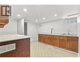 4045 Dougall Avenue, Windsor, ON N9G1X4 Photo 25