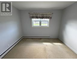 2 Tecumseh Rd, Elliot Lake, ON P5A1M1 Photo 13