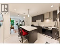 205 733 W 3rd Street, North Vancouver, BC V7M0C8 Photo 8