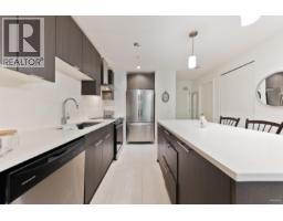 205 733 W 3rd Street, North Vancouver, BC V7M0C8 Photo 6