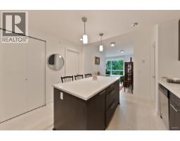 205 733 W 3rd Street, North Vancouver, BC V7M0C8 Photo 10