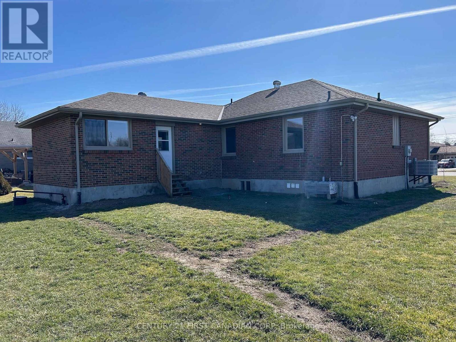 33374 Richmond Street — photo 11