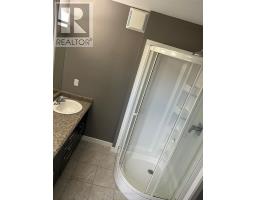 Bedroom 2 - 33374 Richmond Street, Lucan Biddulph, ON N0M2J0 Photo 7