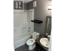 Bathroom - 33374 Richmond Street, Lucan Biddulph, ON N0M2J0 Photo 8