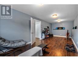 5 Chatwood Crescent thumbnail 16