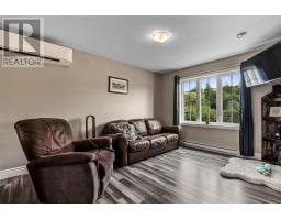 5 Chatwood Crescent thumbnail 6