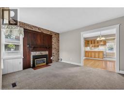 Living room - 4937 King Street, Beamsville, ON L0R1B0 Photo 6