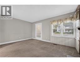 Laundry room - 4937 King Street, Beamsville, ON L0R1B0 Photo 8