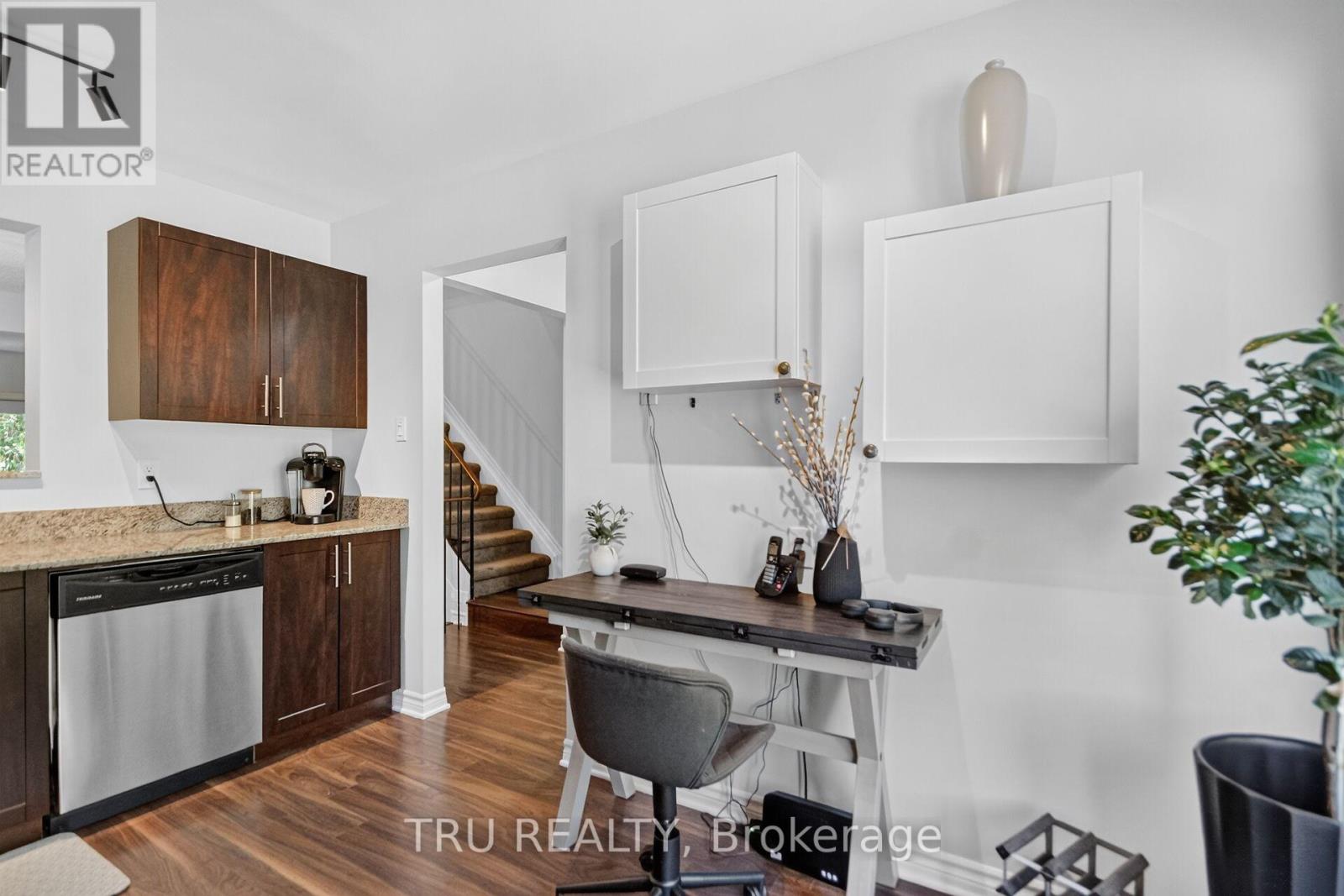 #90 50 LIGHTFOOT PLACE - 14