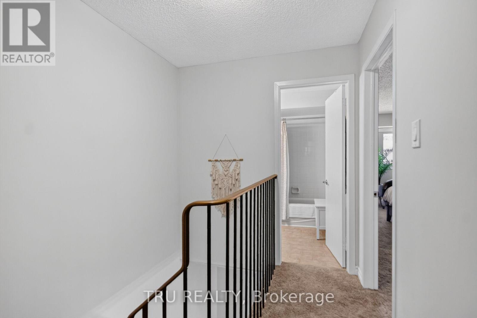 #90 50 LIGHTFOOT PLACE - 17