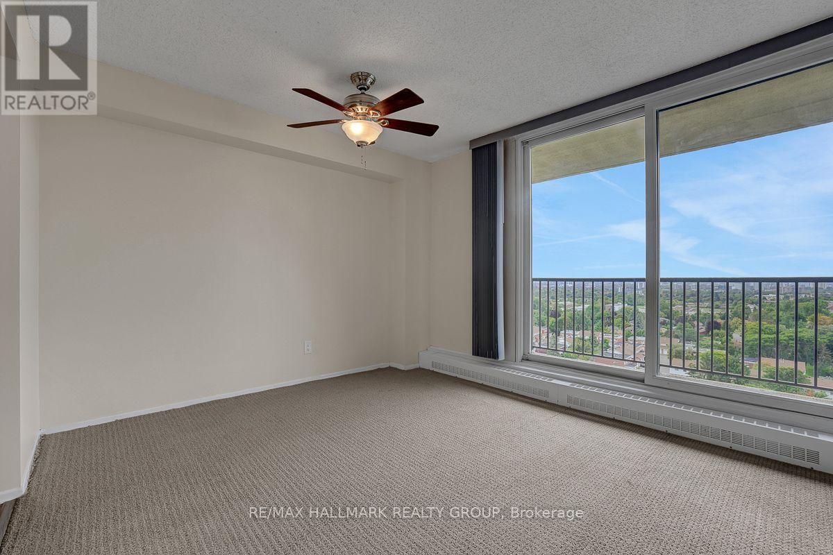 #1601 665 BATHGATE DRIVE - 15