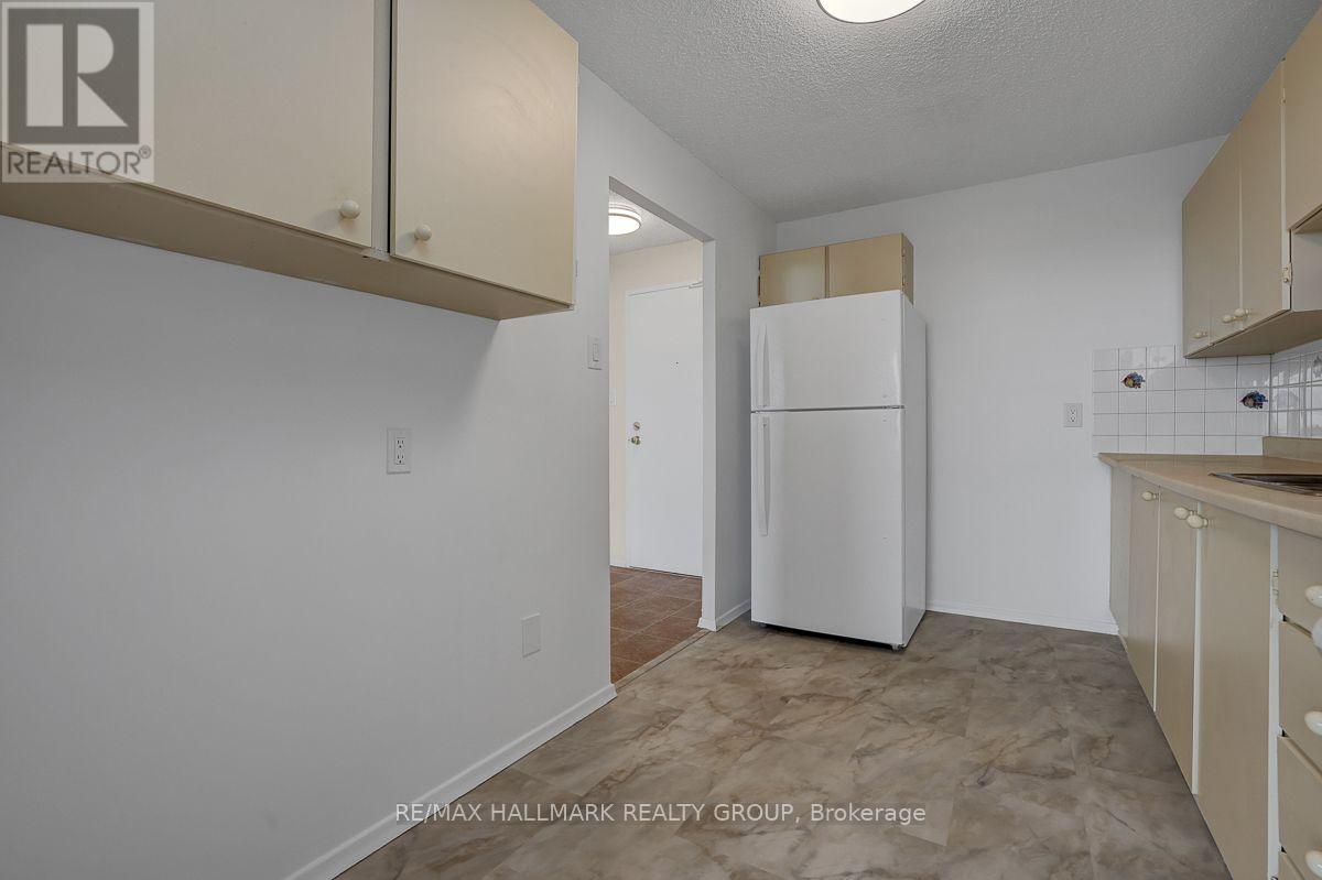 #1601 665 BATHGATE DRIVE - 22