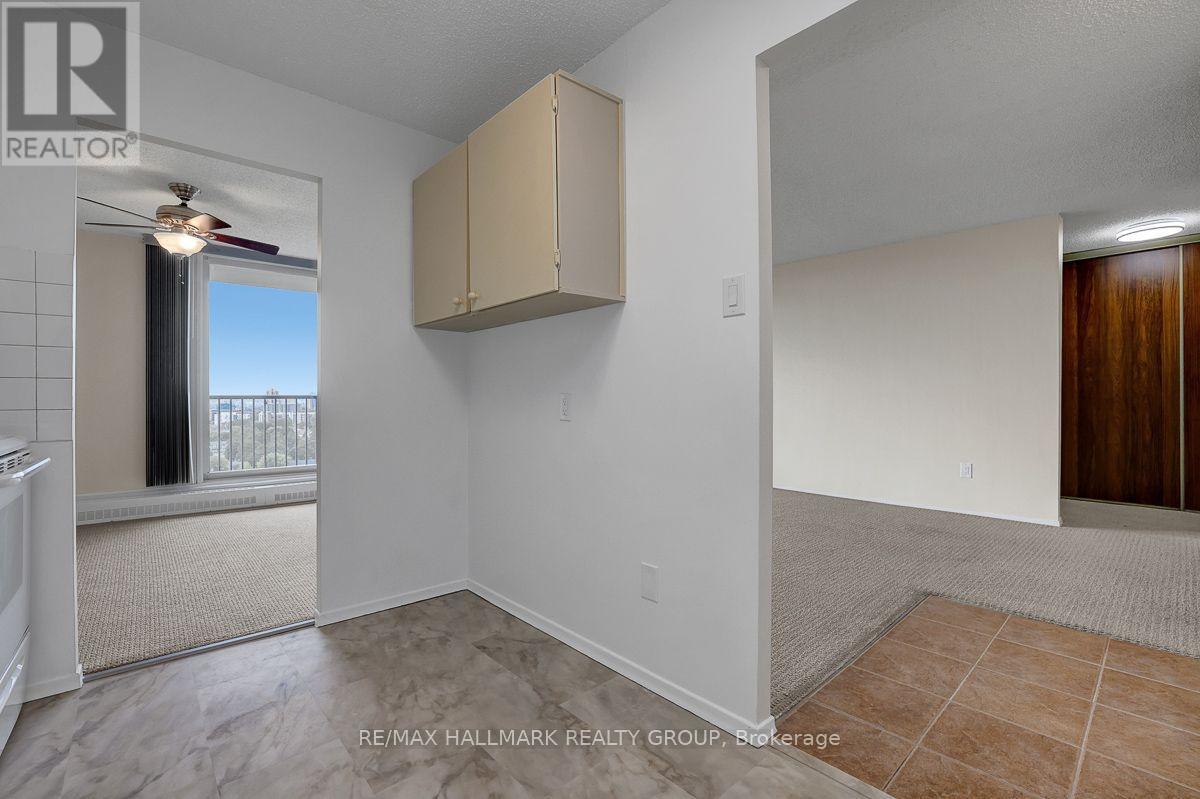 #1601 665 BATHGATE DRIVE - 23