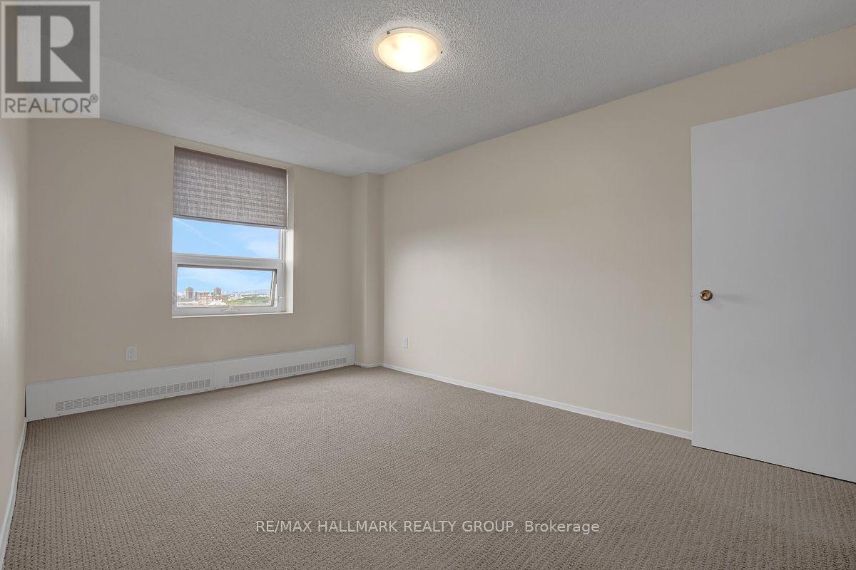 #1601 665 BATHGATE DRIVE - 25