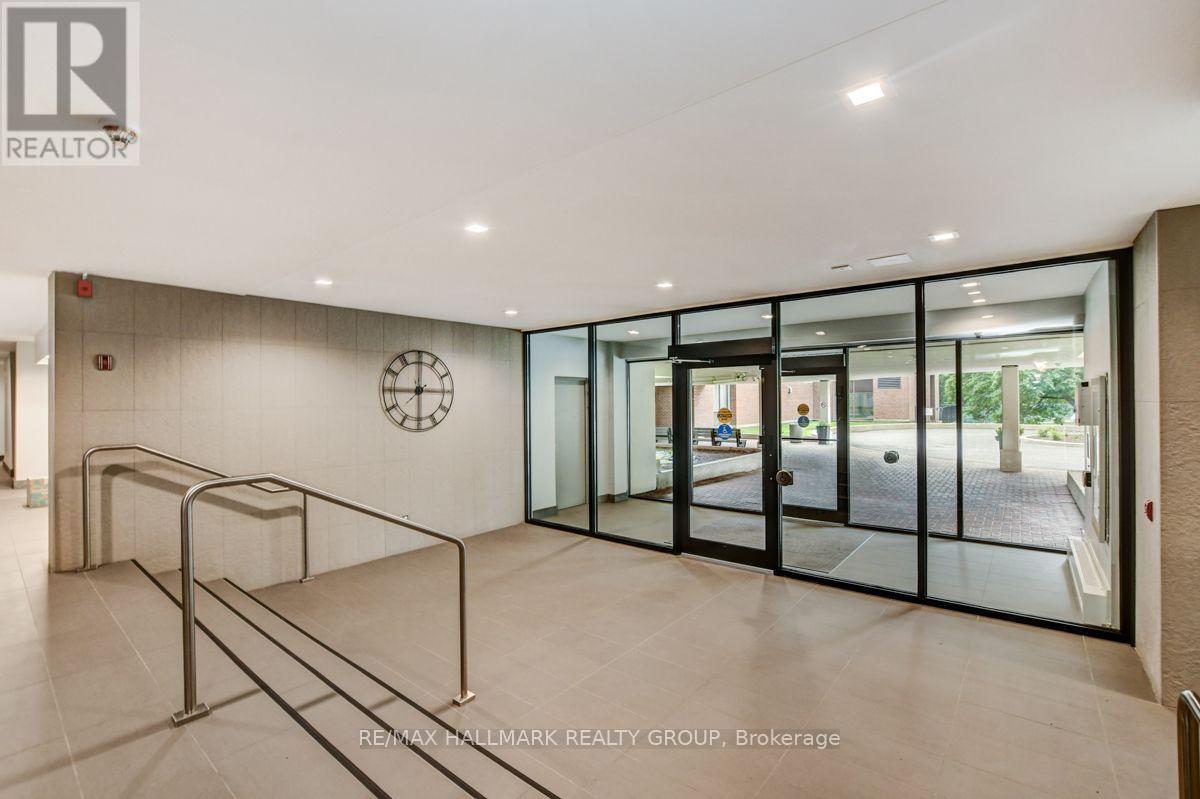 #1601 665 BATHGATE DRIVE - 3