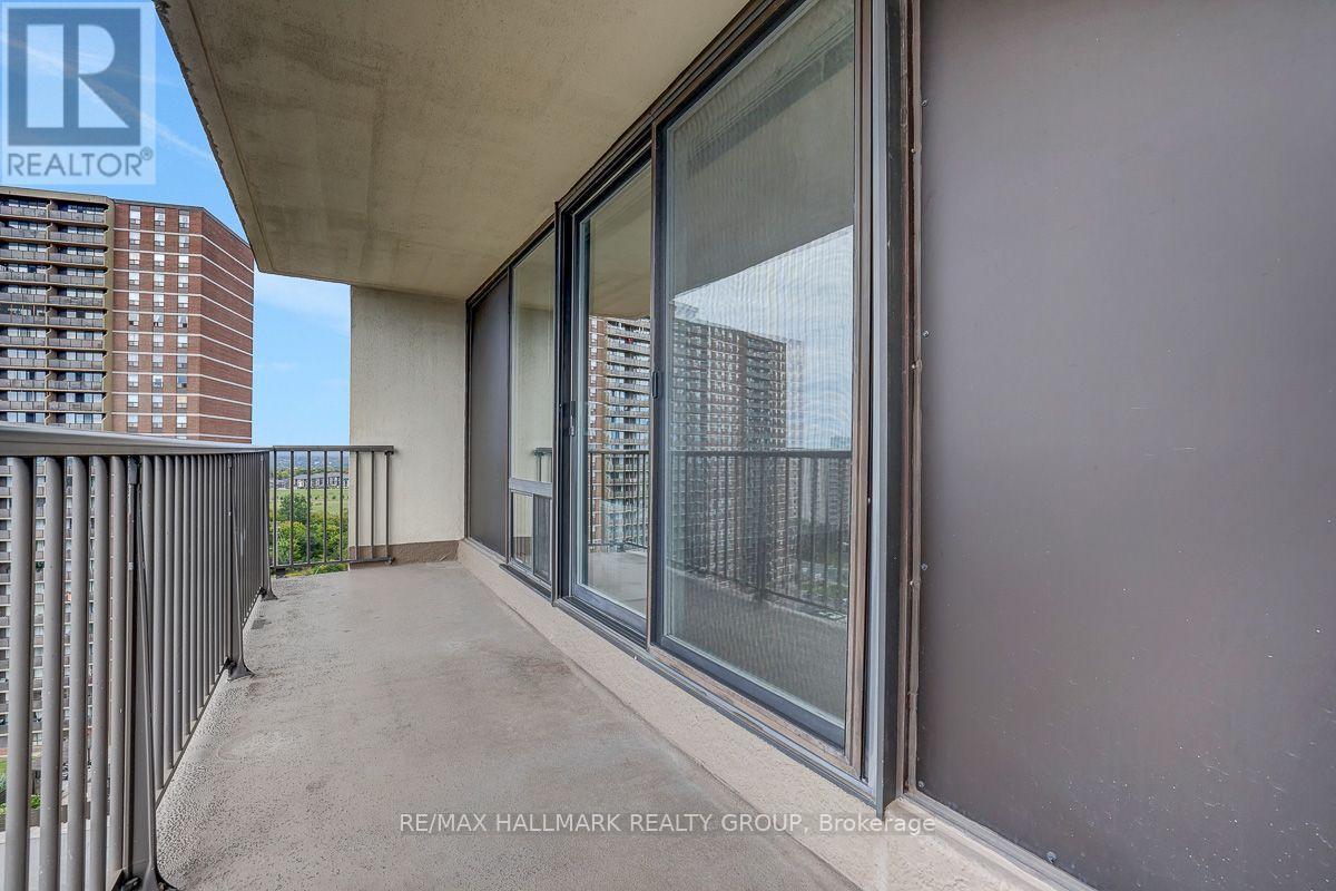 #1601 665 BATHGATE DRIVE - 36