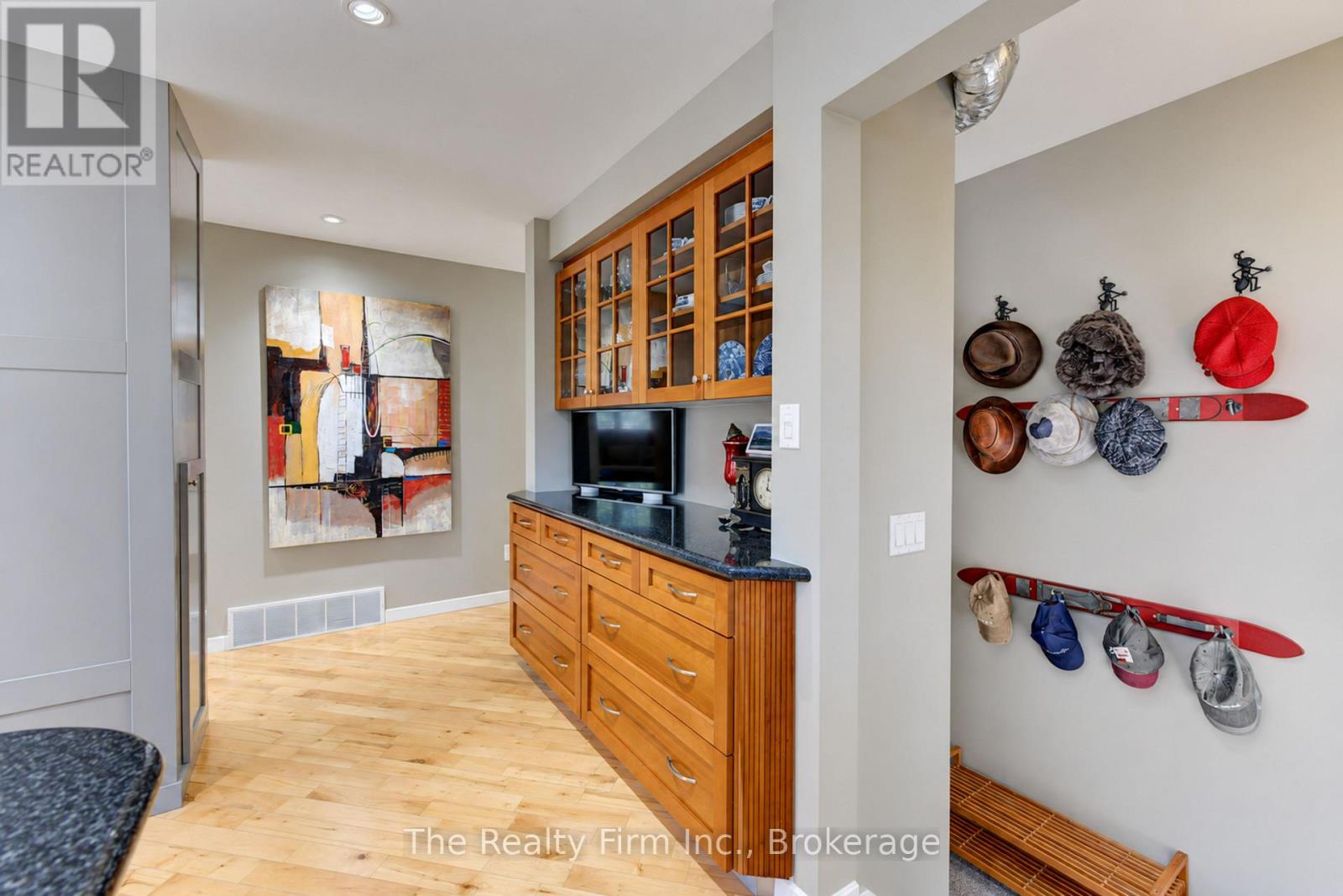 218 FORESTWOOD DRIVE - 18