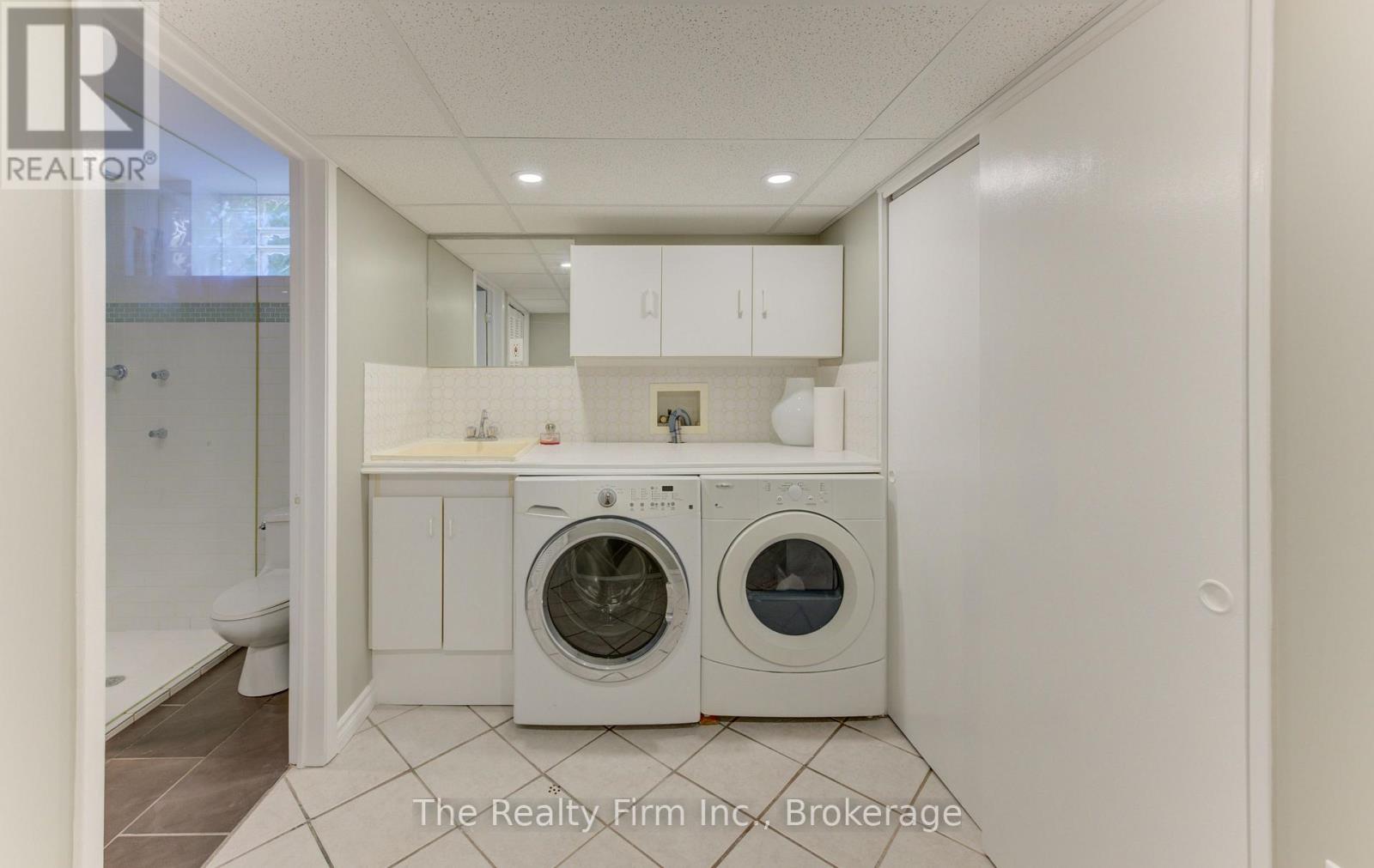218 FORESTWOOD DRIVE - Image 34