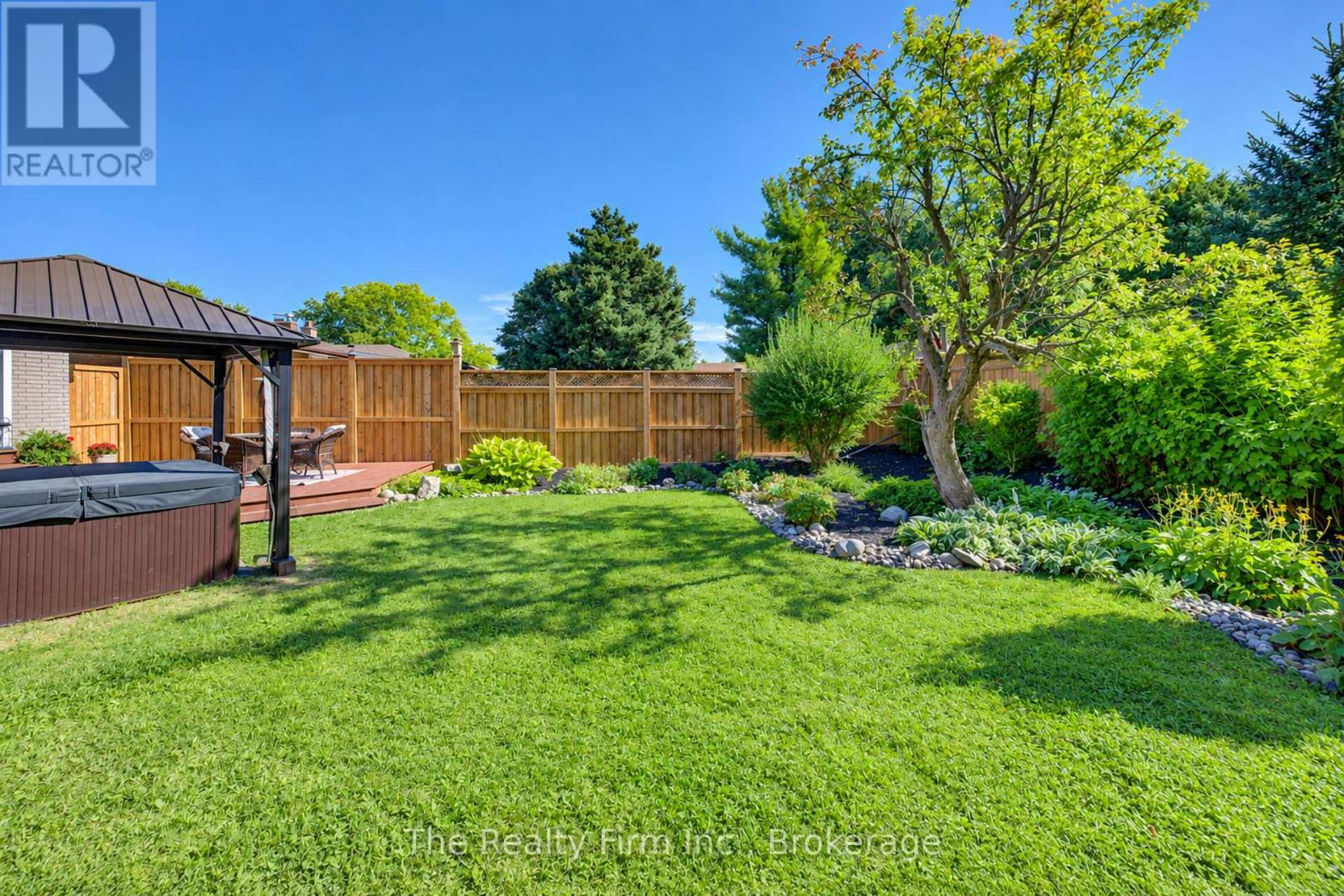218 FORESTWOOD DRIVE - Image 44