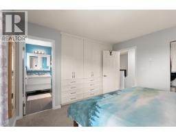 1741 Chesterfield Avenue, North Vancouver, BC V7M2N9 Photo 13