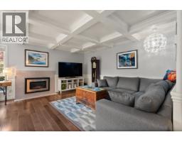 1741 Chesterfield Avenue, North Vancouver, BC V7M2N9 Photo 9