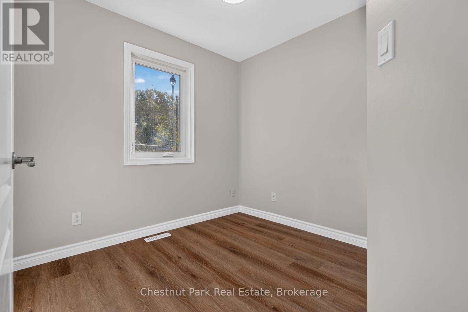 #1 37 SILVER STREET - Image 24