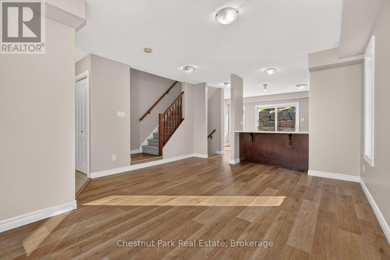 #1 37 SILVER STREET - 4