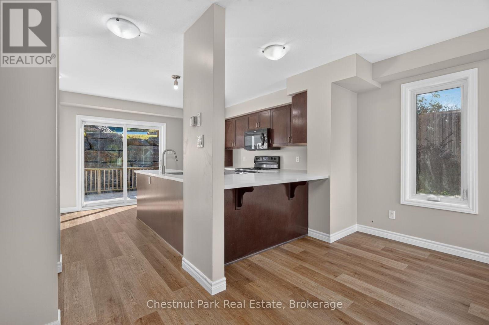 #1 37 SILVER STREET - 7