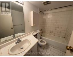 1906 - 25 Grenville Street, Toronto, ON M4Y2X5 Photo 9