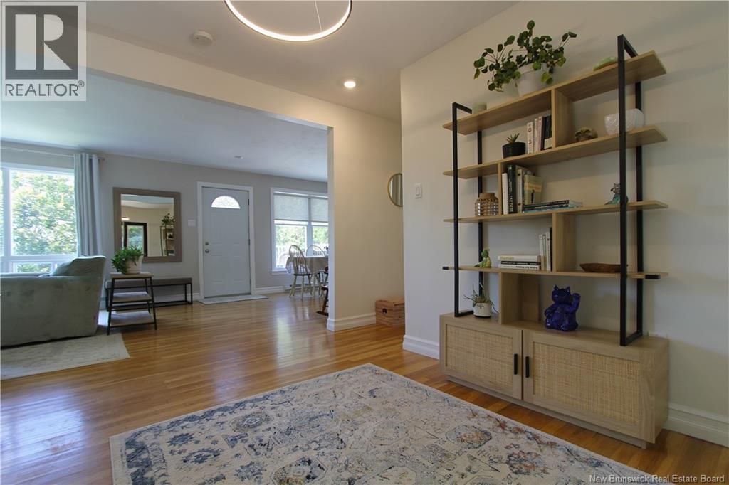 15 Hazen Avenue - Image 17