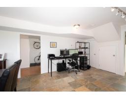 2842 Bayview Street, Surrey, BC V4A2Z4 Photo 22