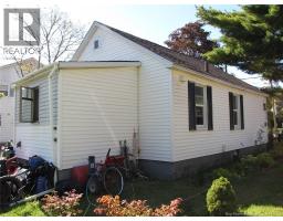 197 Broadway Street, photo 2